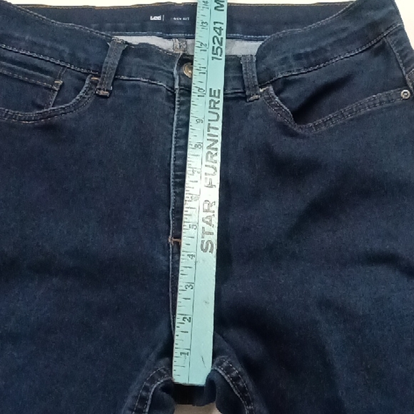 Women's Lee Easy Fit Jeans - Picture 7 of 12